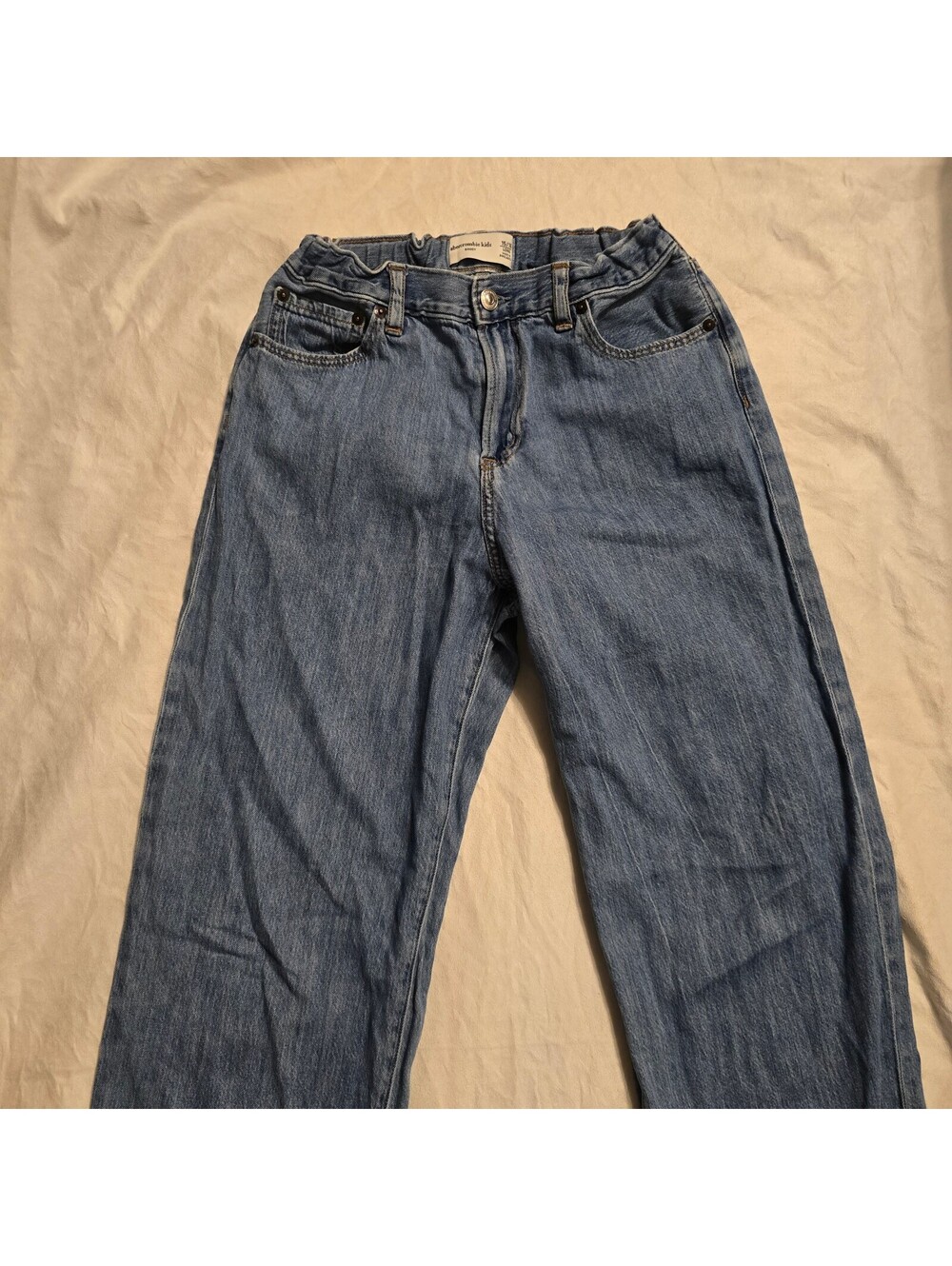 Abercrombie Kids Baggy Jeans Size 15/16 Long Light Wash Denim - Picture 2 of 9